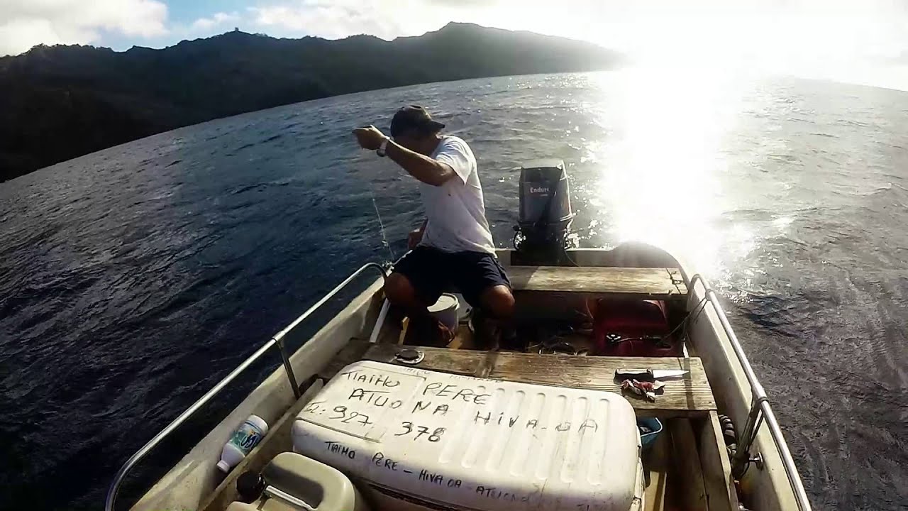 balade en mer à HIVA-OA