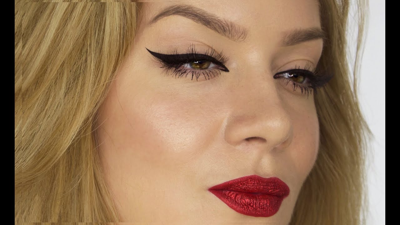 Black Winged Eyeliner & Red Glittery Lips | Christmas MakeUp | Shonagh Scott | ShowMe MakeUp