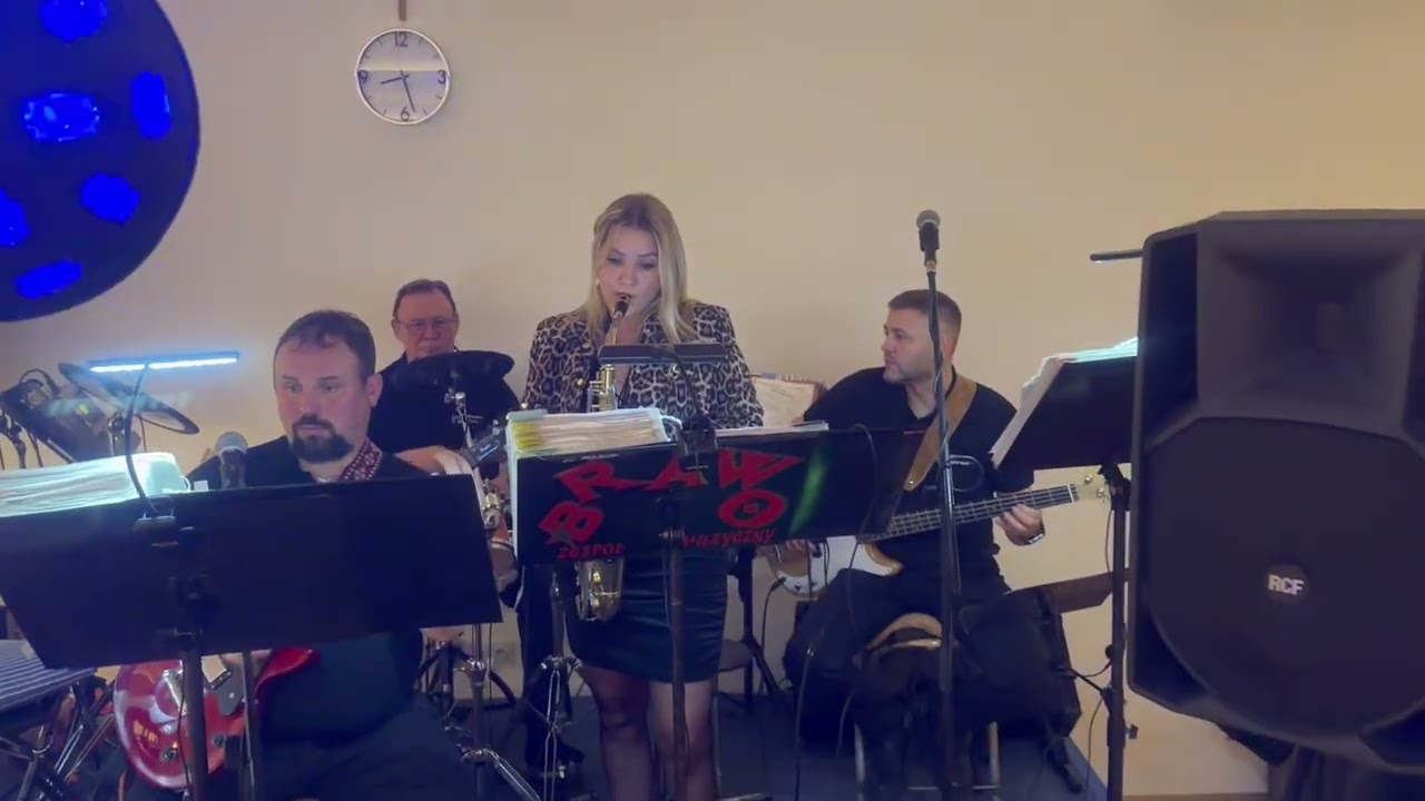 Zespół muzyczny Brawo Łask i Instrumentalnie „Bésame Mucho” 🎼🎷🥁🎸🎸🎶