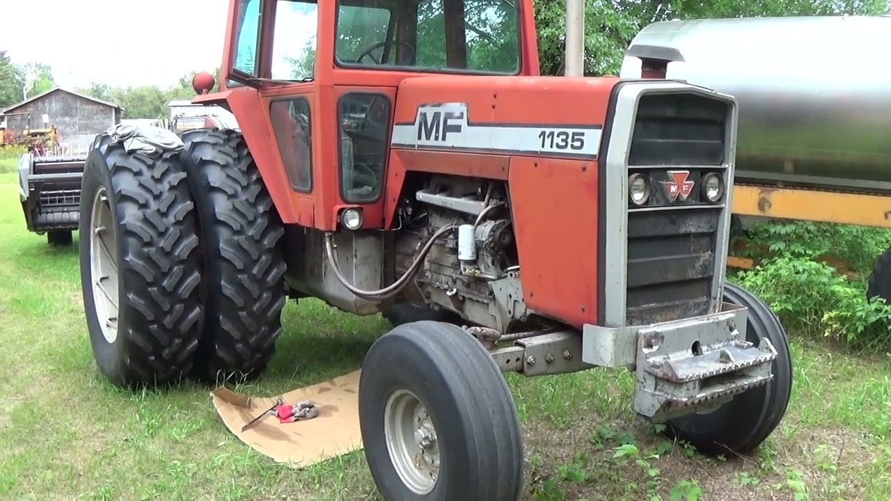 Massey Ferguson 1135 tractor servicing two things on these tractors people never do
