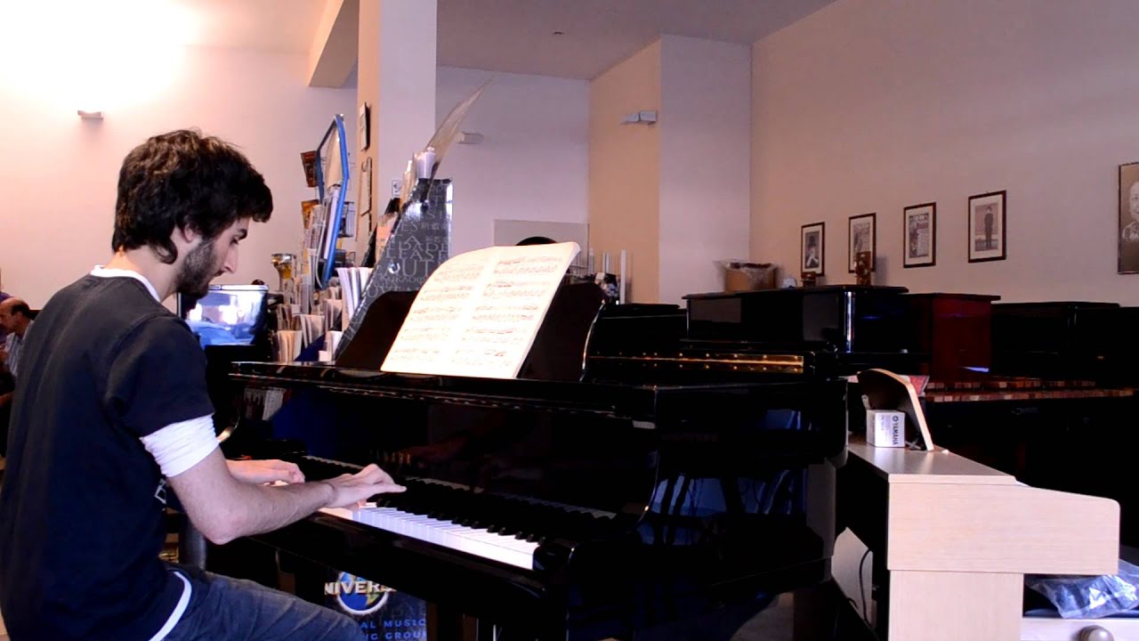 Youngstr Talent | Davide playing Francis Lai's Love Story