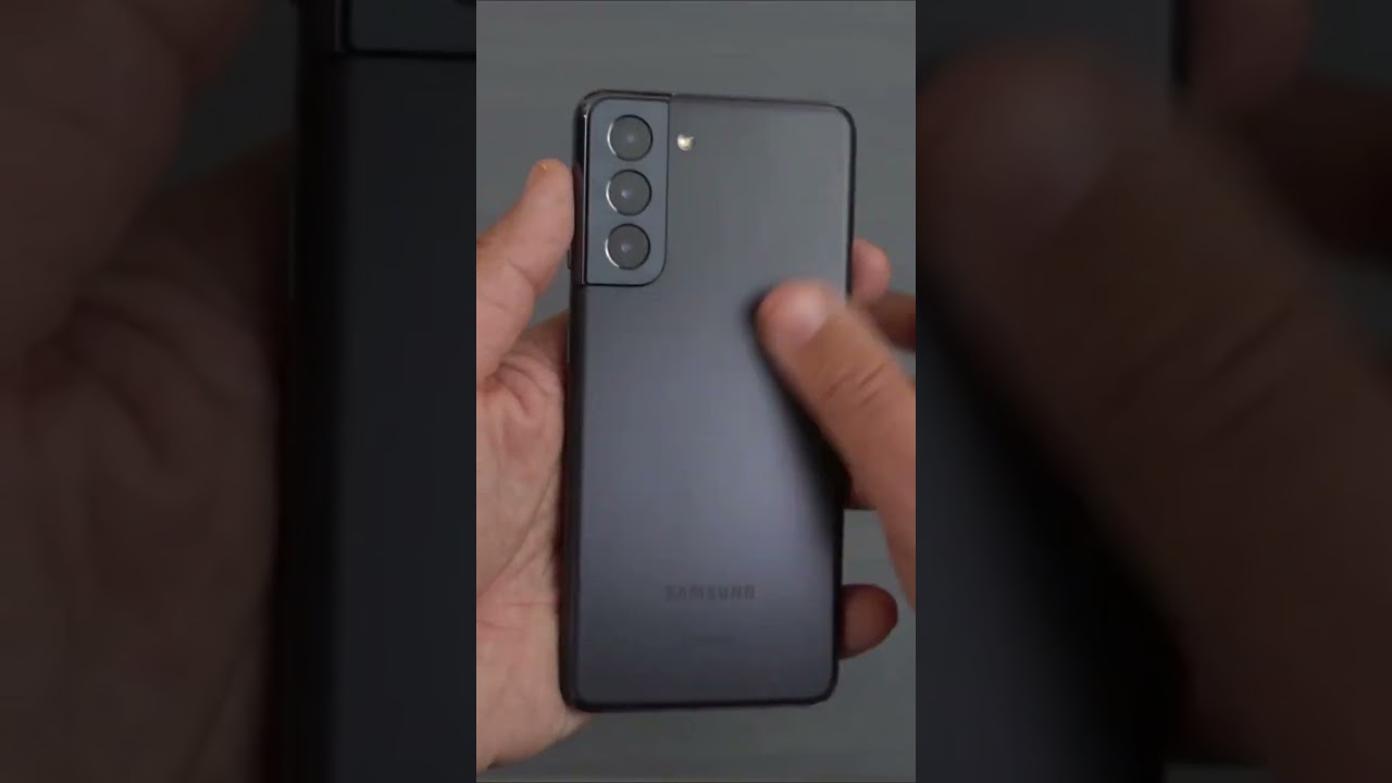 Unwrapping the Samsung Galaxy S21 - Phantom Gray