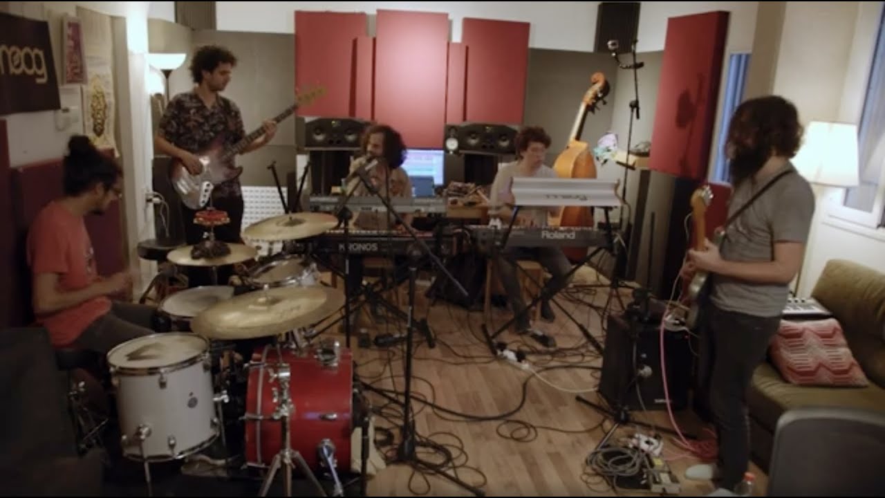 Amir Bresler, Nomok, Nitai Hershkovits - Oozing (Live Session)