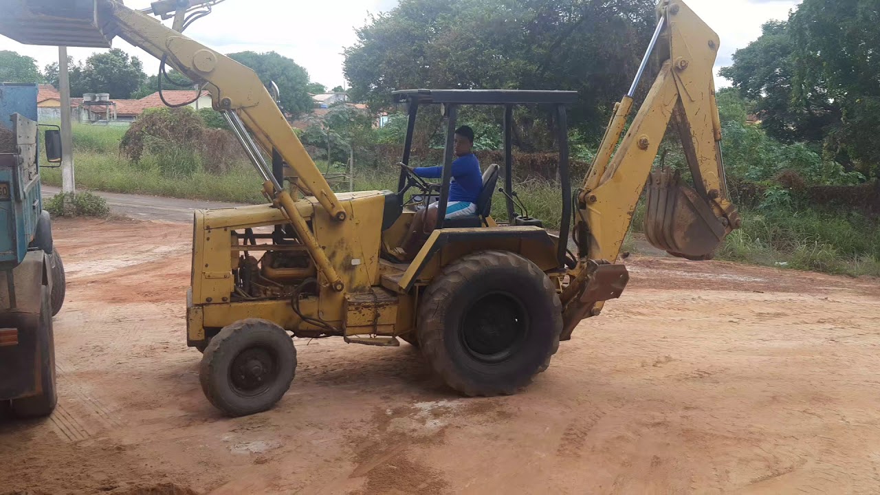Pequeno carrego com a fiatallis fb 80.