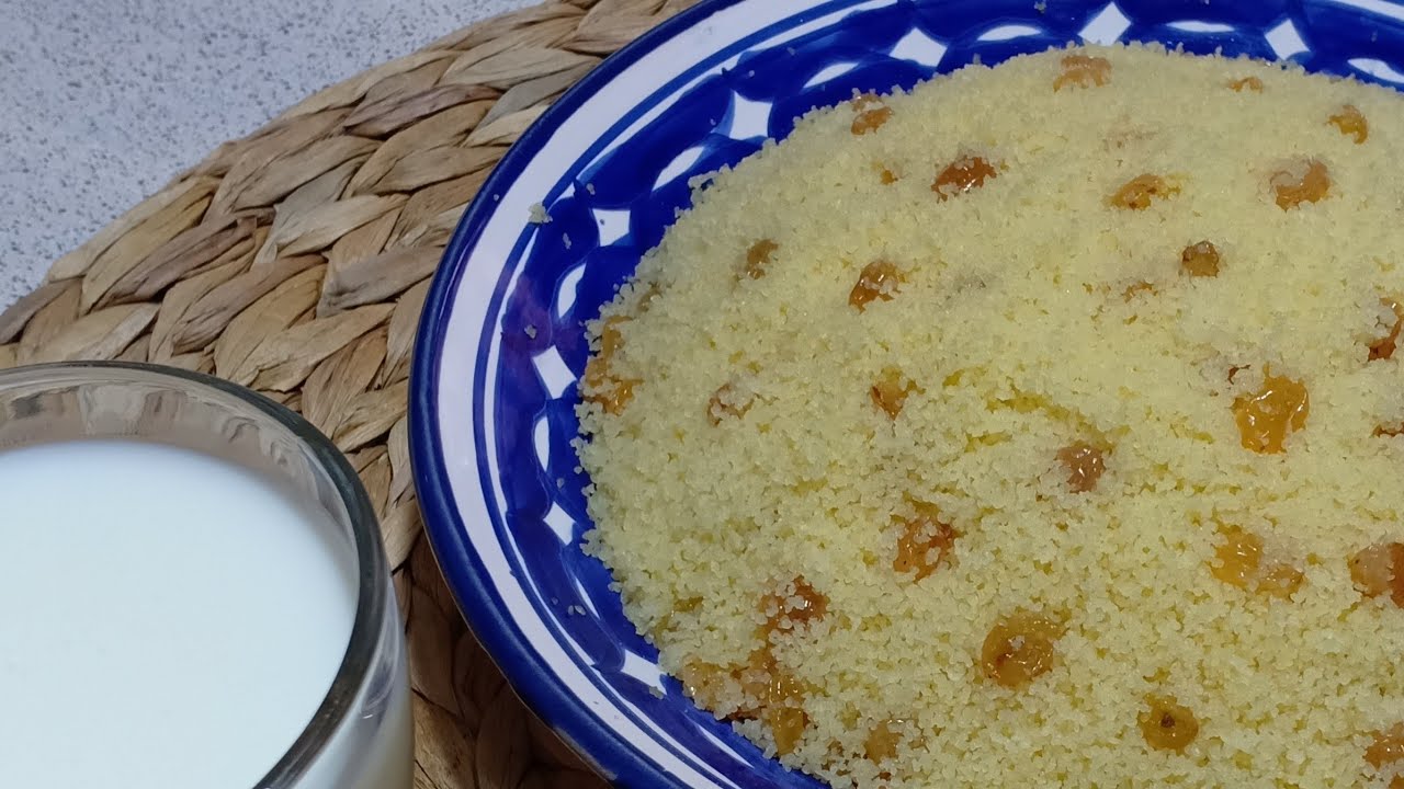 Mesfouf / couscous au raisins secs 😋😋 مسفوف بالزبيب و لا اروع