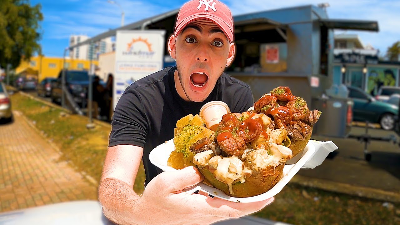 Probando El FAMOSO Aguacate FRITO Relleno De Puerto Rico!
