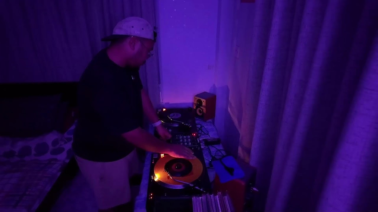 Listen On Pluto | Vinyl 002