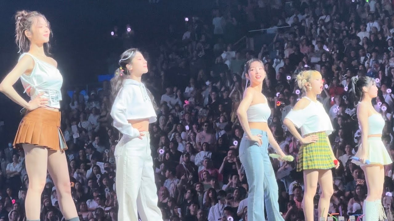 230703 TWICE - “Do It Again” live @ Scotiabank Arena, Toronto, ON 4K Fancam