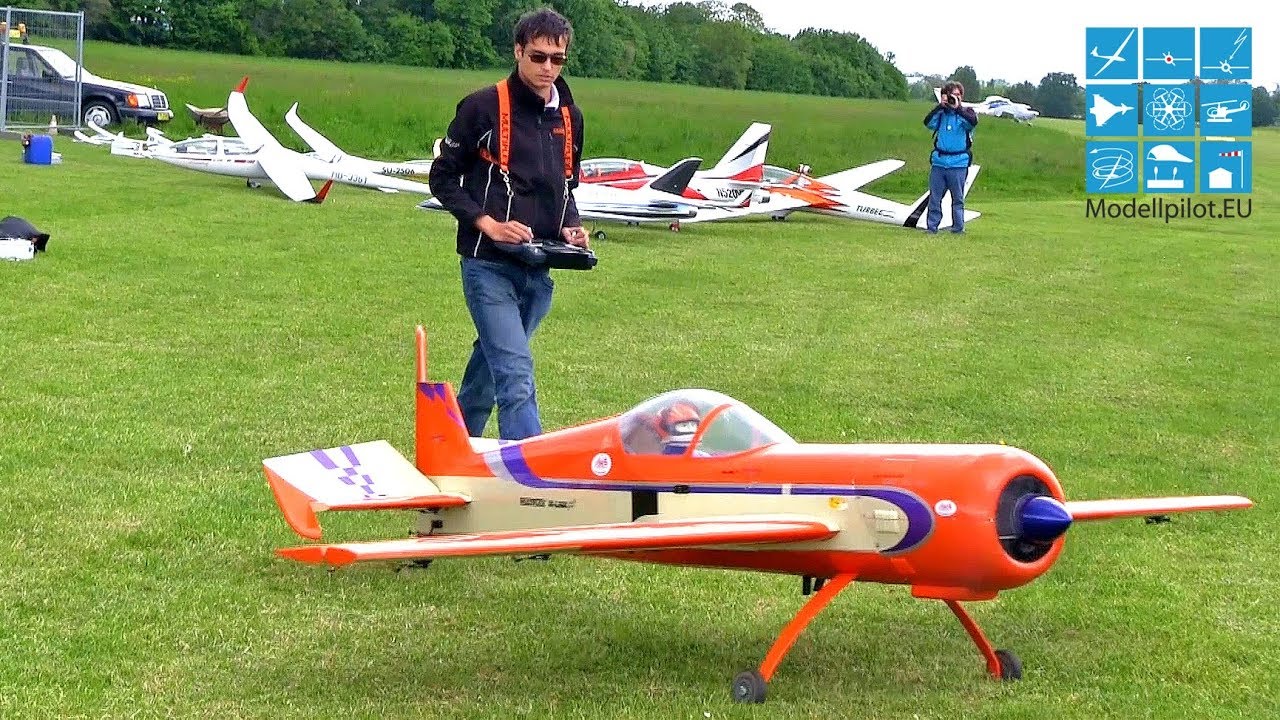 SUKHOI SU-26MM 38% HANGAR 9 MARTIN BRANDMÜLLER RC AEROBATIC FLIGHT MULTIPLEX AIRSHOW BRUCHSAL 2015