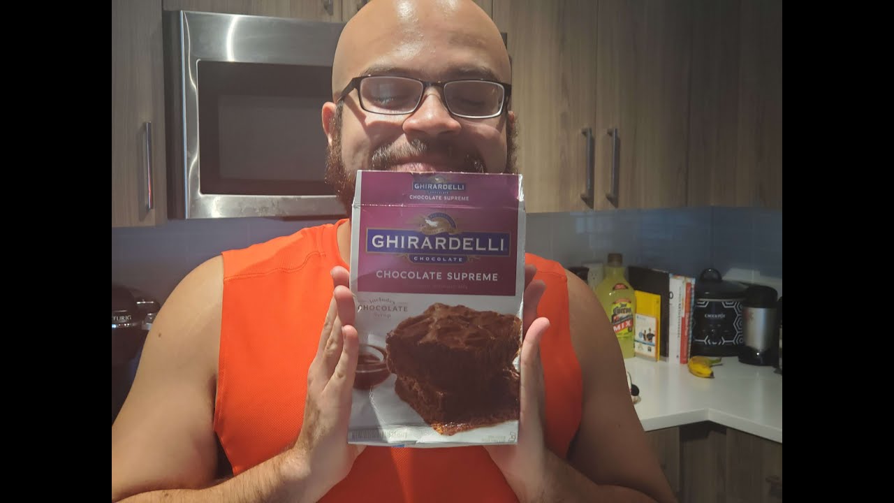 RATING GHIRARDELLI CHOCOLATE SUPREME BROWNIES
