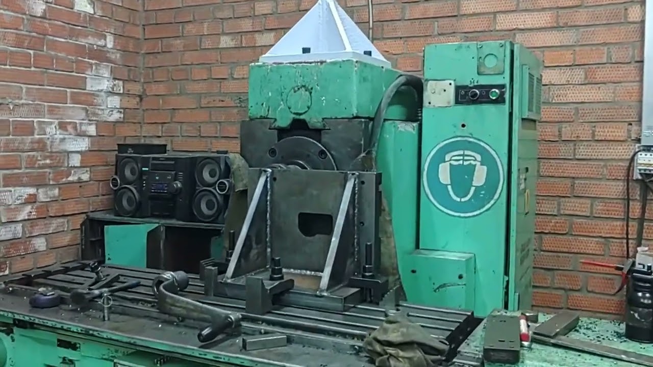 Фрезерный станок milling machine HECKERT FU 315/2W