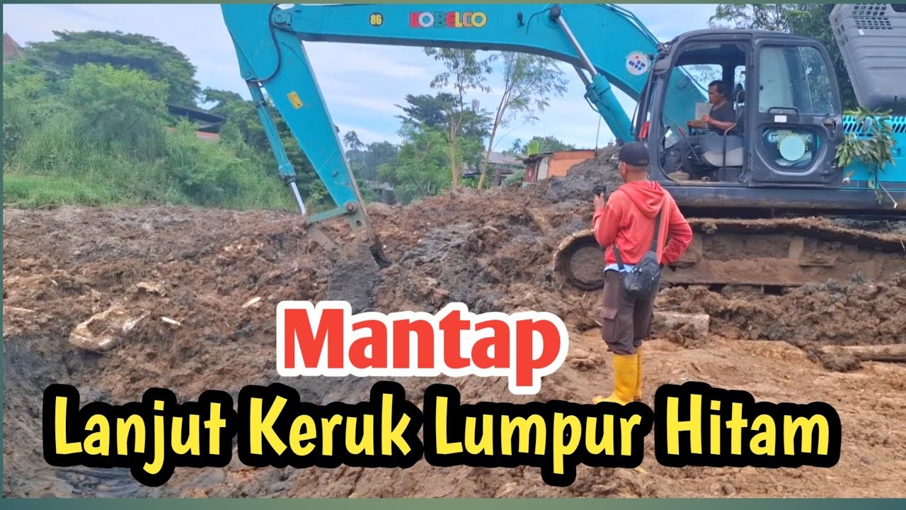 Lanjut Pengangkatan Lumpur Hitam - Progress Normalisasi Kali Kalapa