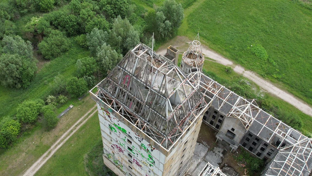 Kasteel ruine Almere Urbex Flevoland drone crash een dure grap