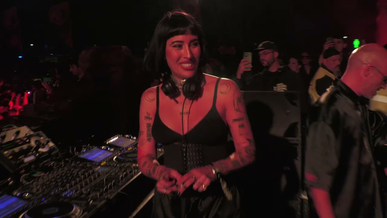 INDIRA PAGANOTTO - #ElrowTown Italy / #Horroween / #IndiraPaganotto #Campovolo #ReggioEmilia
