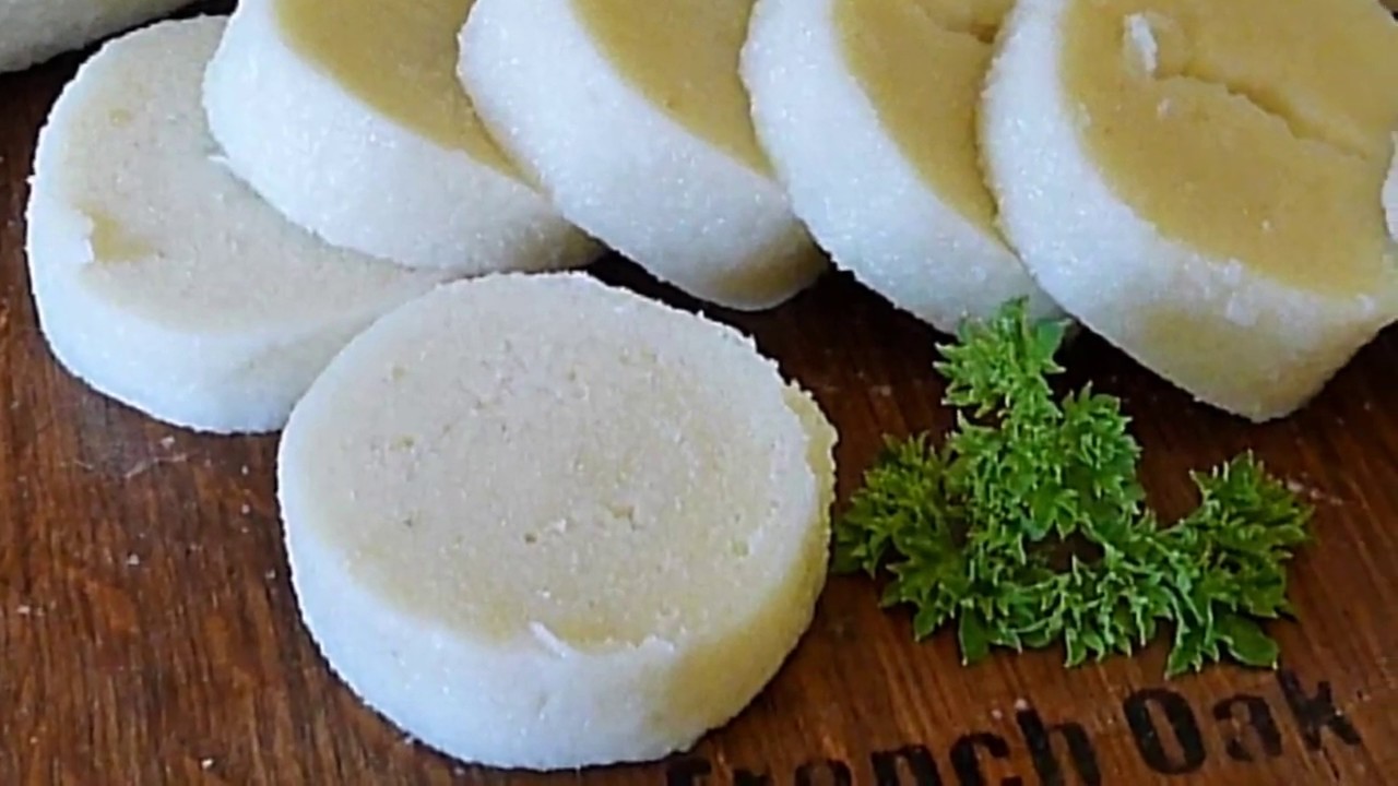 Czech Potato Dumplings - Classic Recipe (Bramborový knedlík)