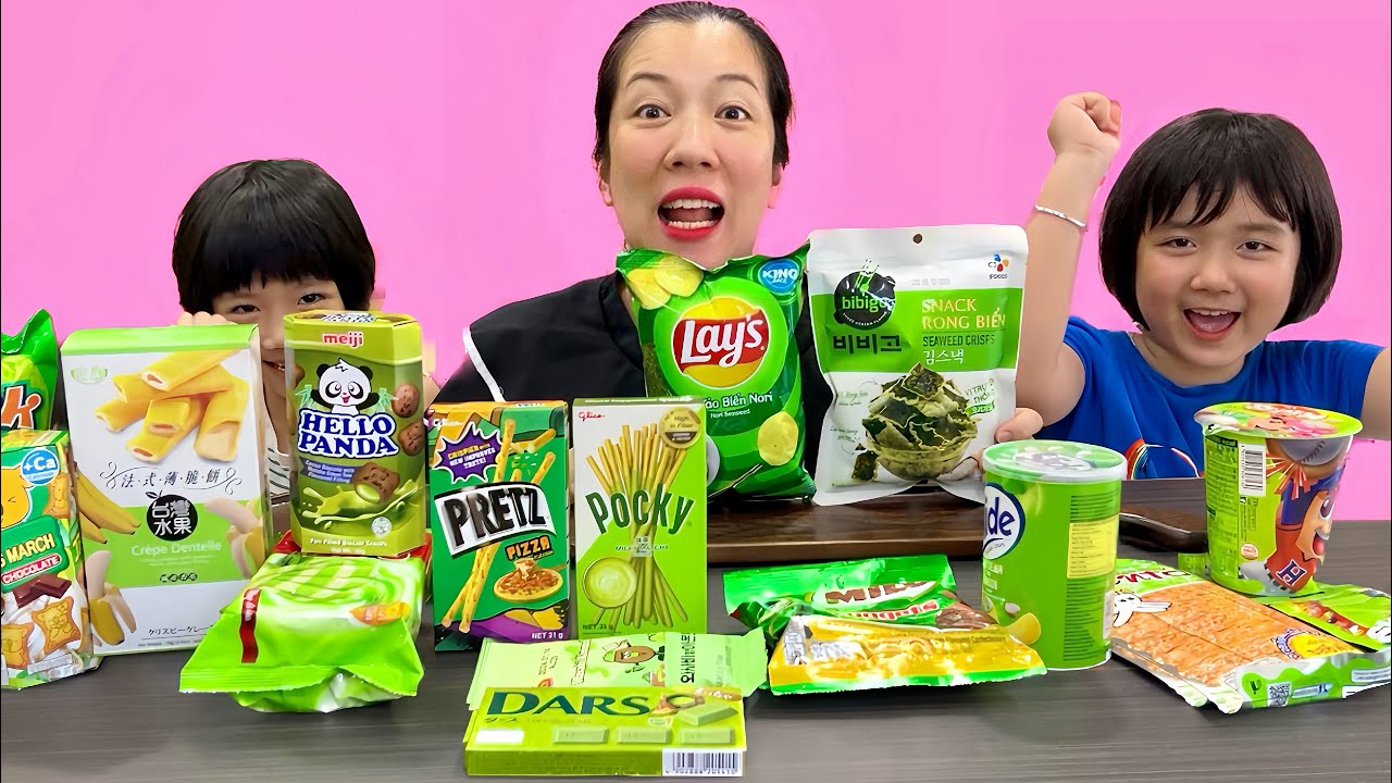 Ăn đồ màu xanh lá cây , review tất cả đồ ăn vặt có màu xanh lá
