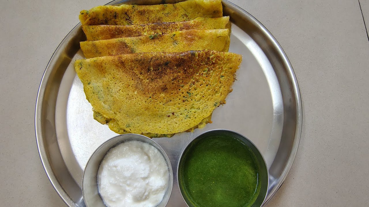 Khandeshi Style Mung Dal Yedni | पारंपरिक पद्धतीची मूग डाळ येडणी | Easy Breakfast Recipe 