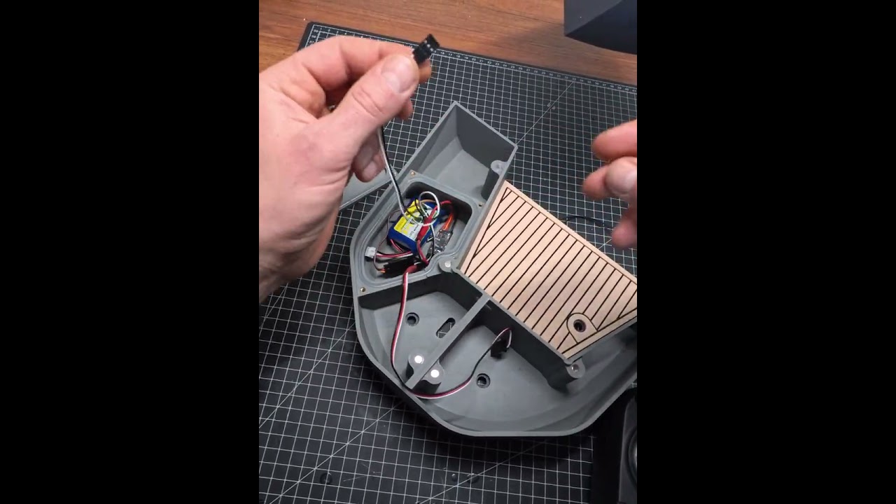 HillPrinties Settings - 1/6 Scale JasperMarine Defender 22 - Bow Thruster