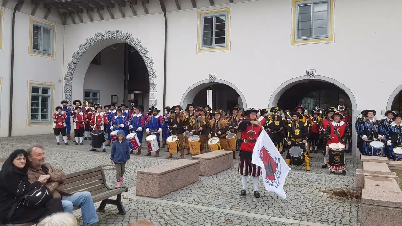 Fanfarenzüge (Massenchor) am 11.10.2025 (40Jahre Fanfarenzug Zell Graf Erbach - Erbach) Video2