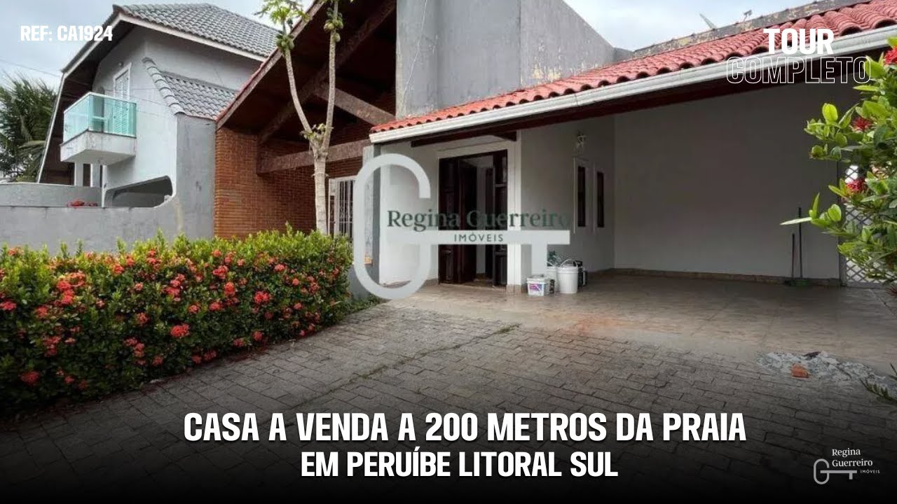 Casa à venda em Peruíbe, á 200 metros praia - Regina Guerreiro Imóveis