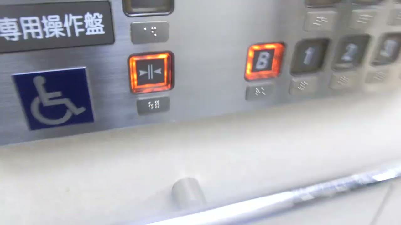 川崎市役所第2庁舎のエレベーター（2号機）