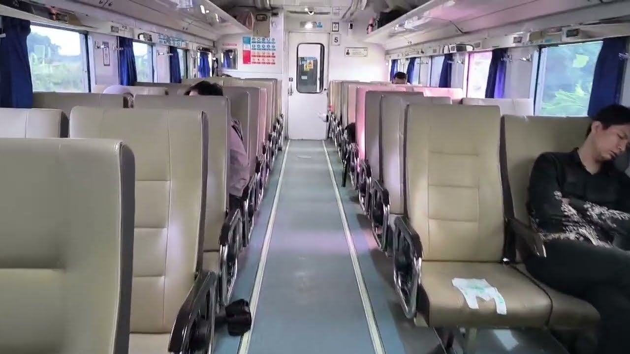 Naik Dan Tidur Di Kereta Api Singasari Dari Jakarta Pasar Senen Ke Stasiun Kertosono