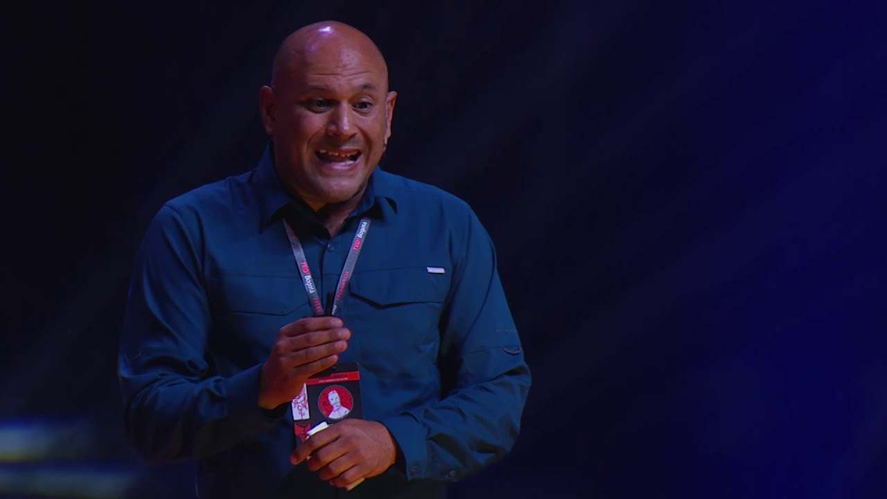 Medellin de violencia a innovación | Santiago Uribe | TEDxBogotá