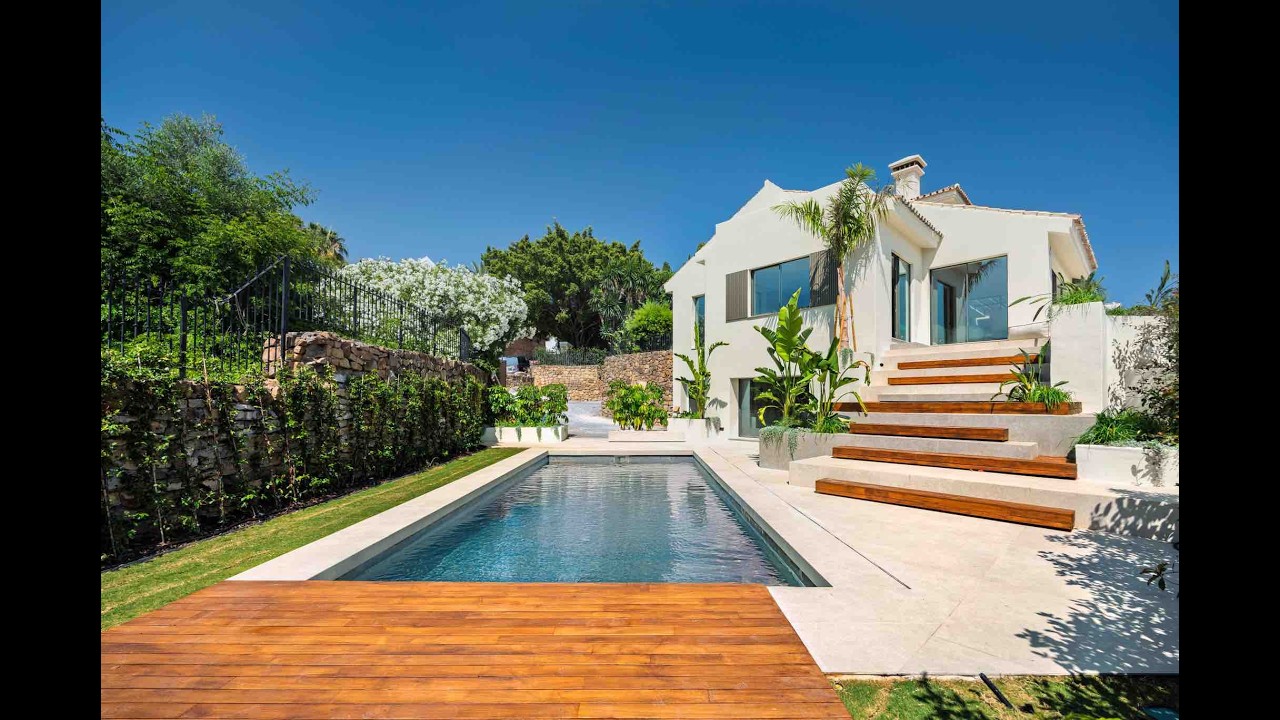 Villa de lujo reformada. 5 dormitorios, 5 baños. Nueva Andalucía, Marbella Ref. 4086