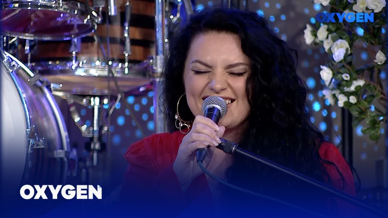 "Hapi sytë e zeza moj” nga OXYGEN Band