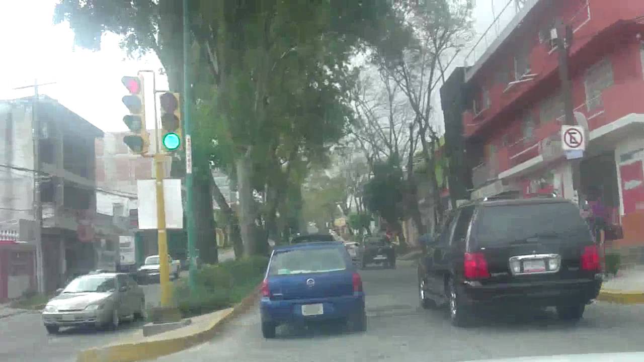 Driving Xalapa - Puente Centenario to 20 de Noviembre
