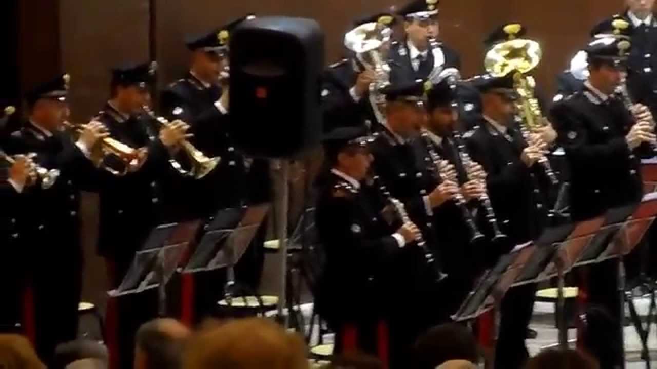 Banda dell'Arma dei Carabinieri - La Fedelissima + Inni Nazionali (Indonesiano&Italiano)