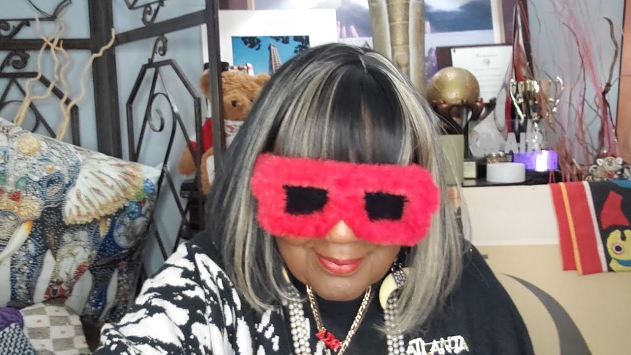 A RED FLAG AT $600!!! A SLICE OF LIFE: #bankslockingaccounts #knowyourbanker #life 