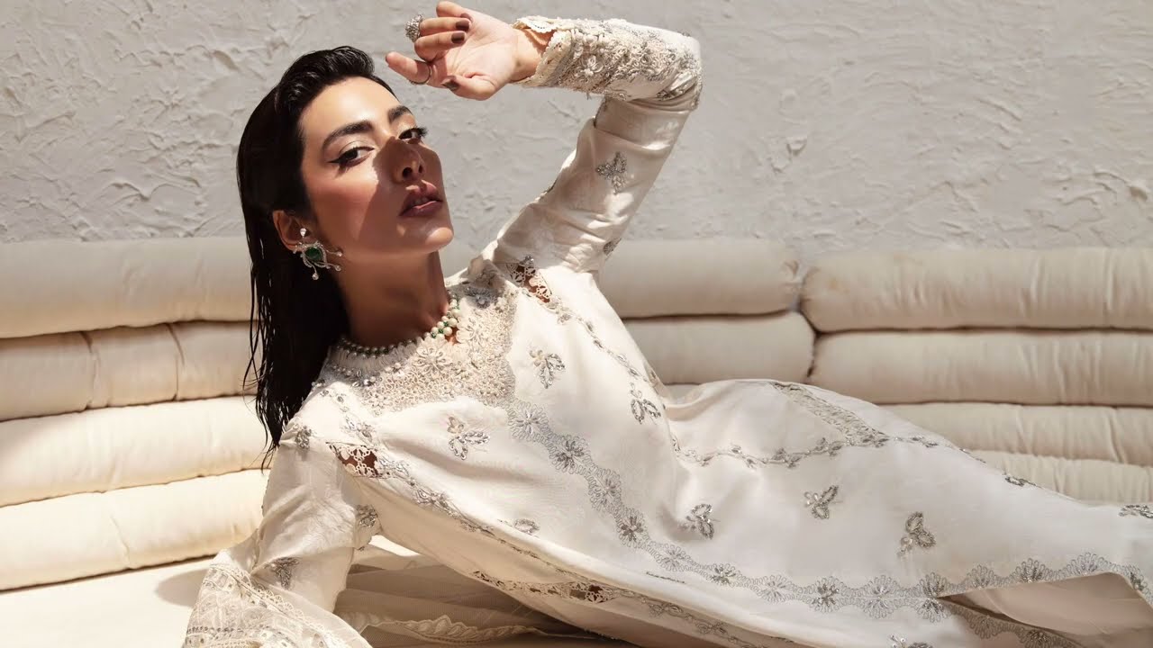 Onirique - Luxury Formals '23 - Ready To Wear/Stitched  #republicwomenswear