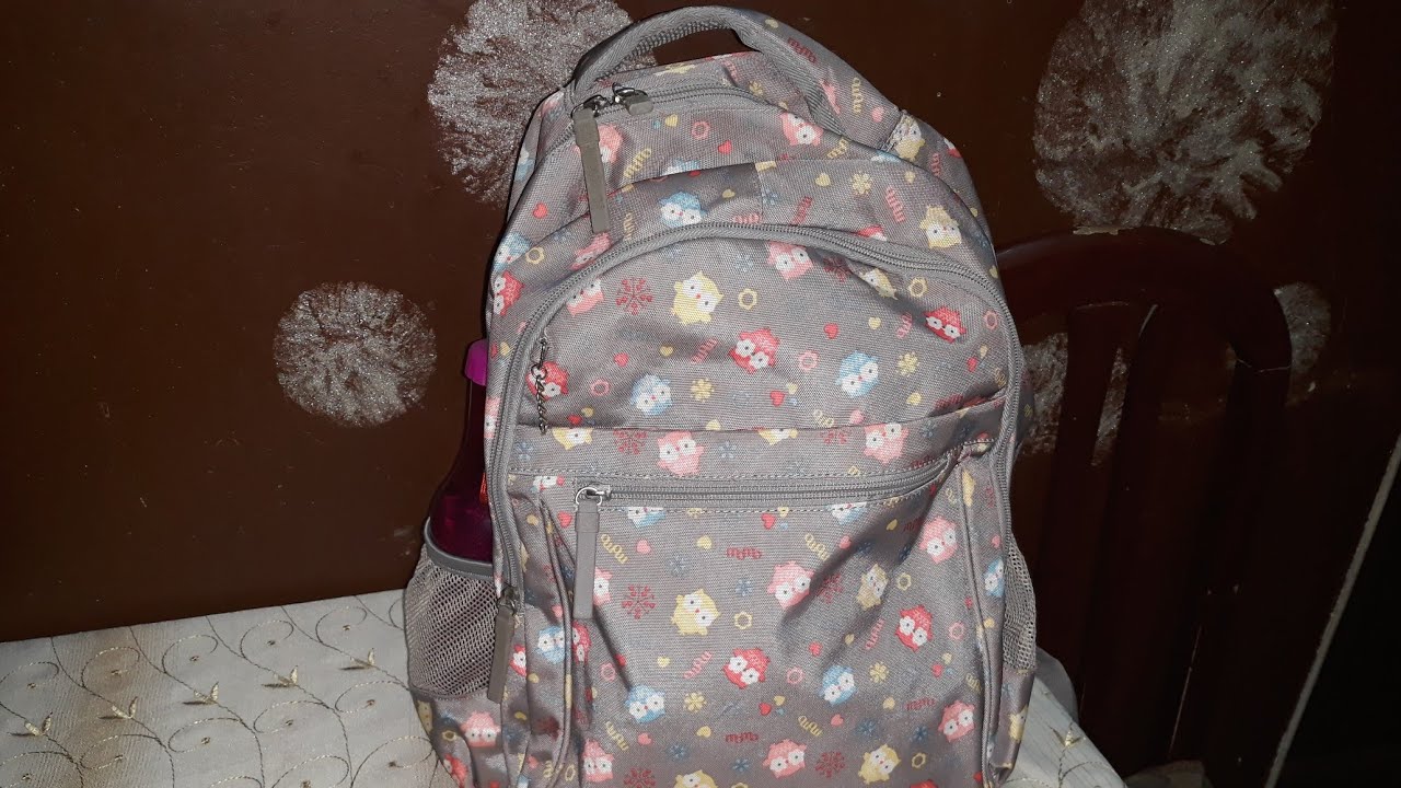 ماذا يوجد في شنطه المدرسه بتعت منه 🎒🎒🎒