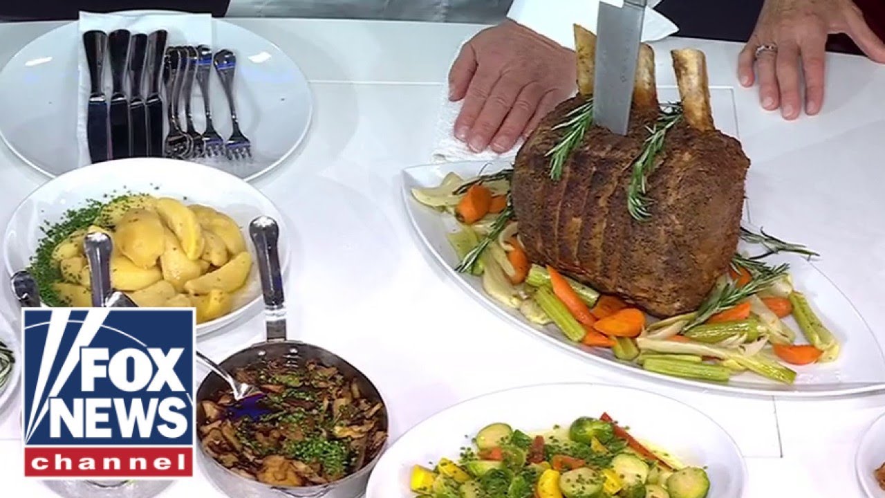 FESTIVE FEASTS: Fox Nation showcases holiday dishes from celebrity chefs