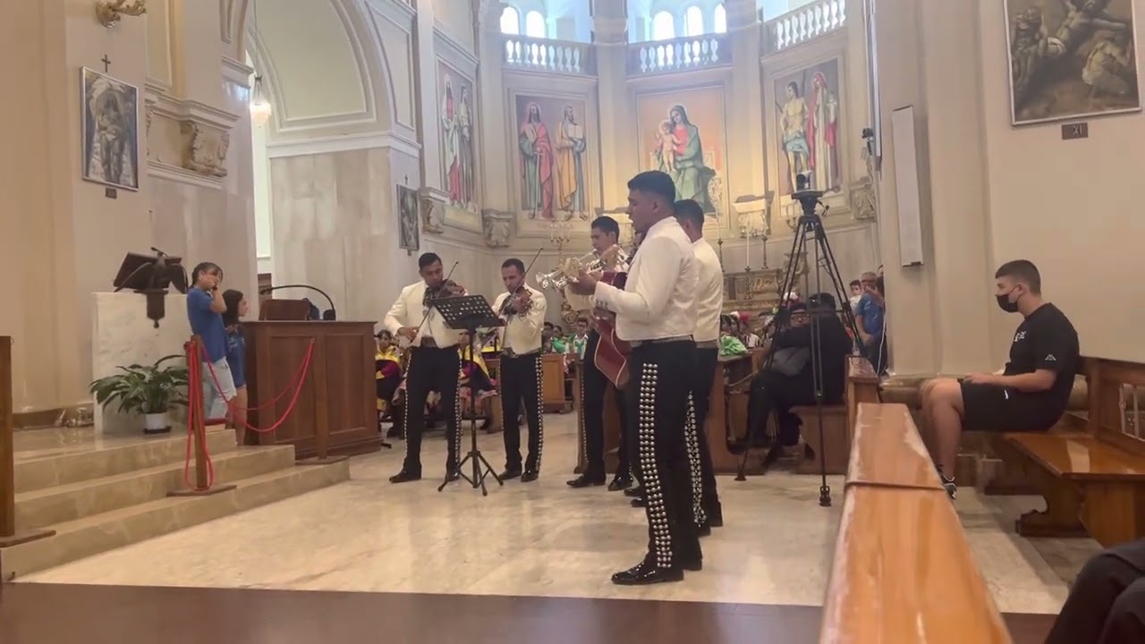 Ave María - Mariachi Galleros de Monterrey en Alberobello Italia