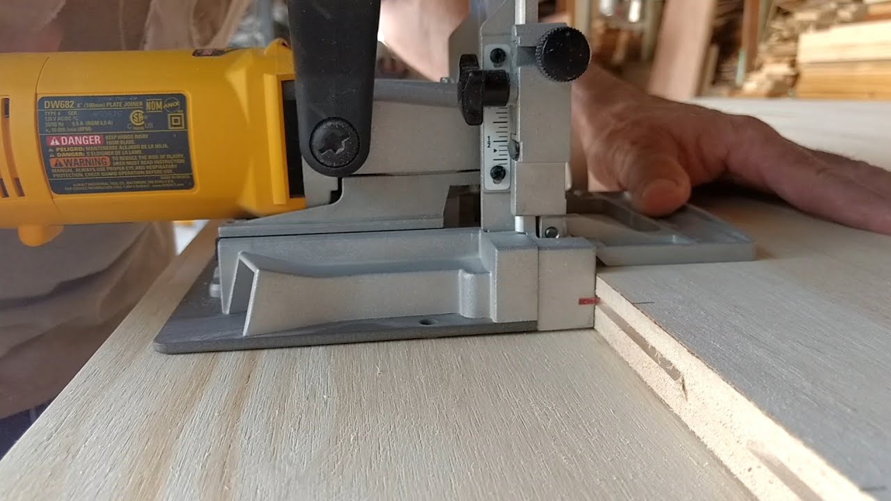 Ensamblado de Madera con Engalletadora