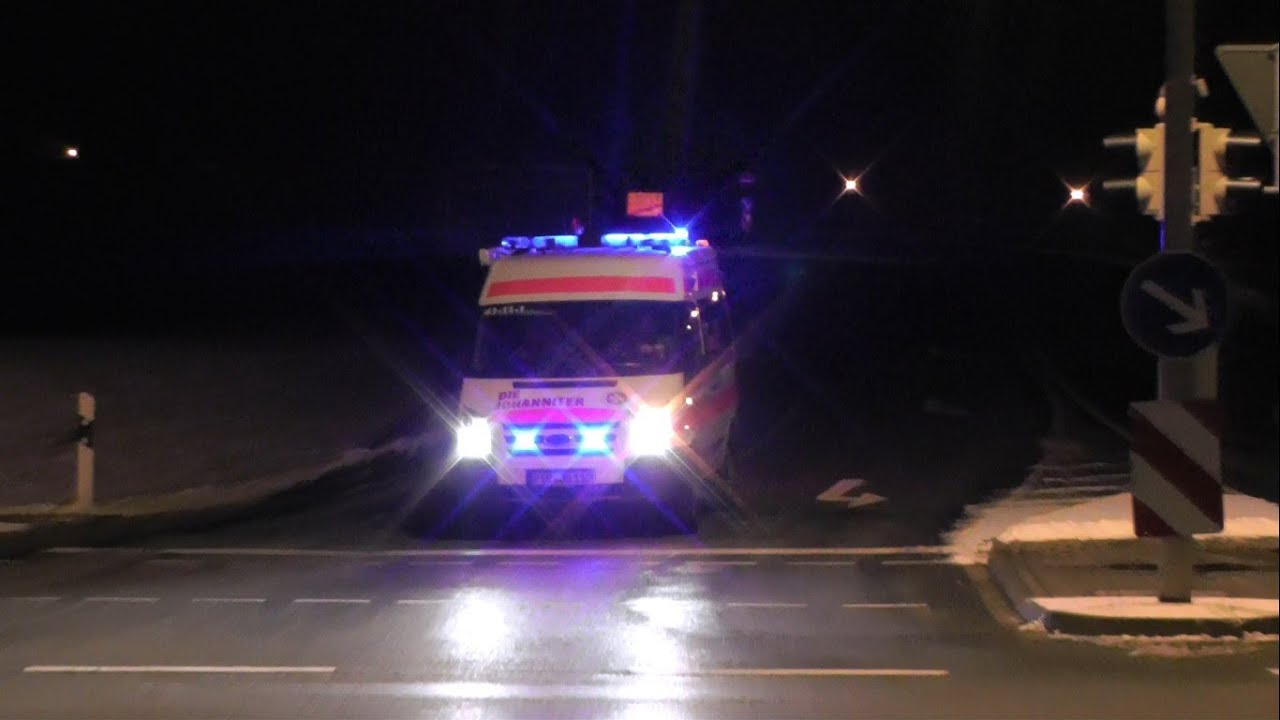 Einsatzfahrten MANV/Wohnungsbrand in Heidenau (Pol., FF, RD, KatS)