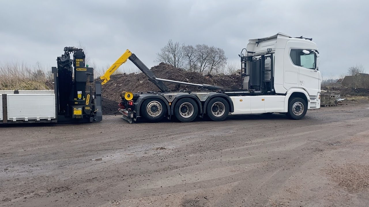 Köp Lastväxlare Scania R520B8X4*4NB på Klaravik