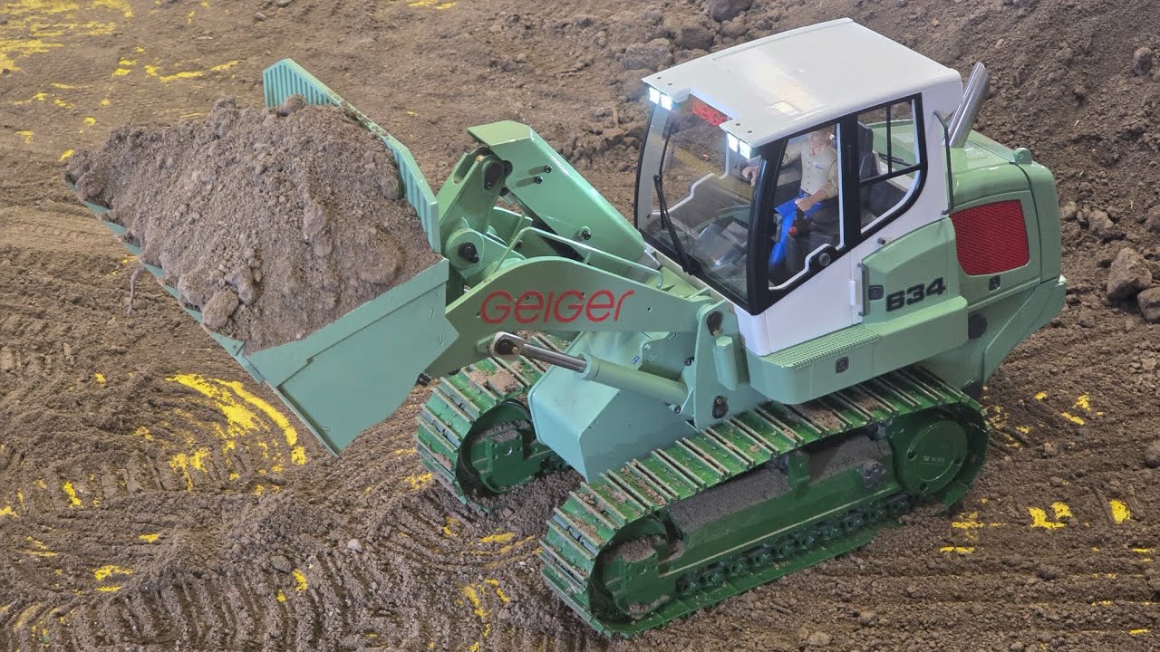 RC Modelltruck u.Baumaschinen Treffen Oderwitz Oberlausitz 2024  Teil 1 Laderaupe Carson Geiger 1:14
