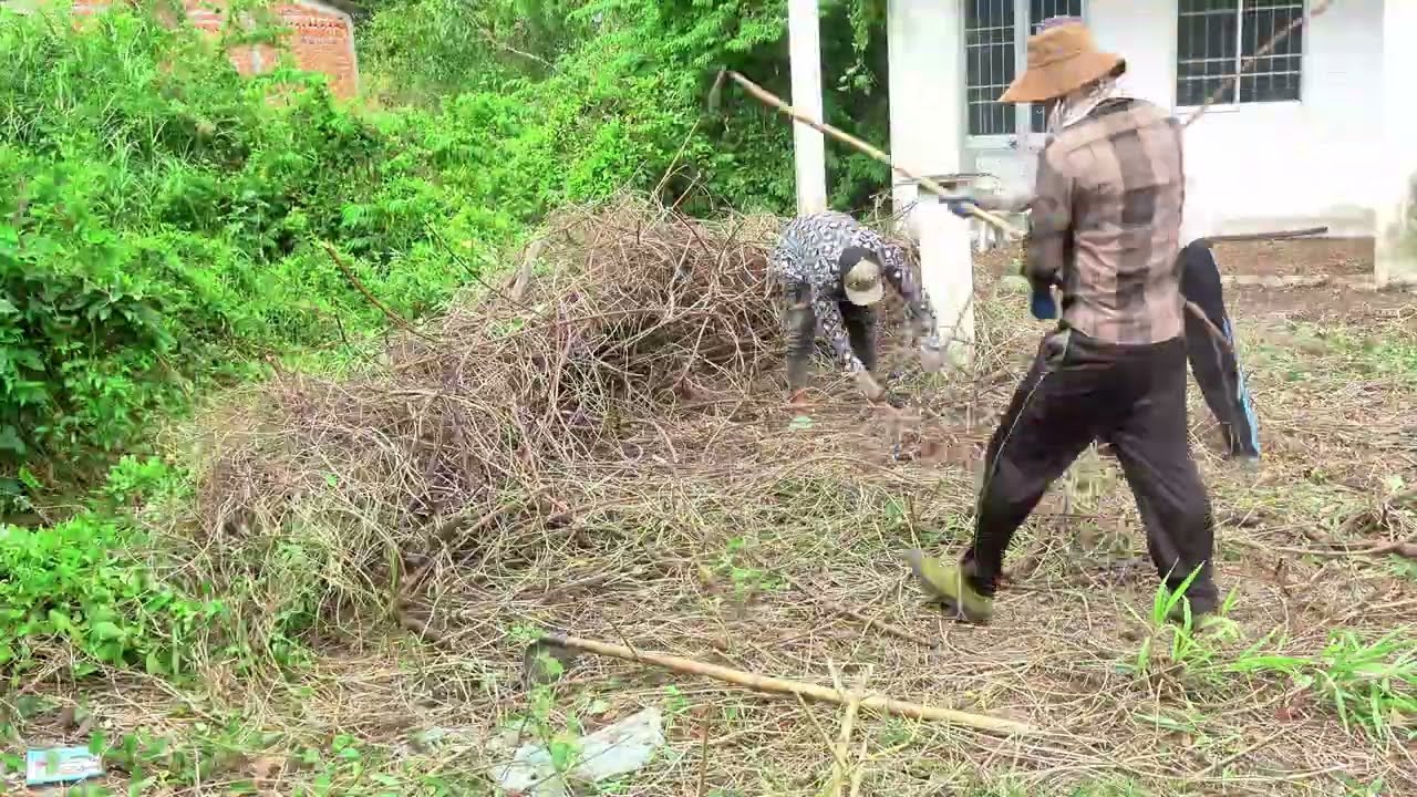 - Помощь бедной бабушке и ее внуку в поиске убежища в заброшенном доме