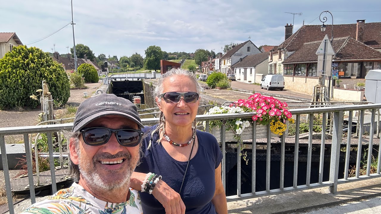 Le 9/07/2024 Du canal de BRIARE à ROGNY LES 7 ÉCLUSES. Journée vélo 🚲😍