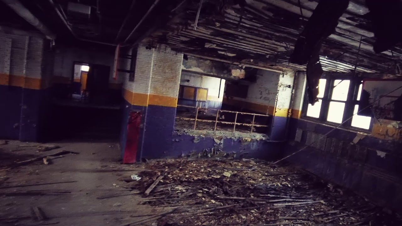 Abandoned, Roadside and Historic: William H Brown Academy School (short) Newark NJ