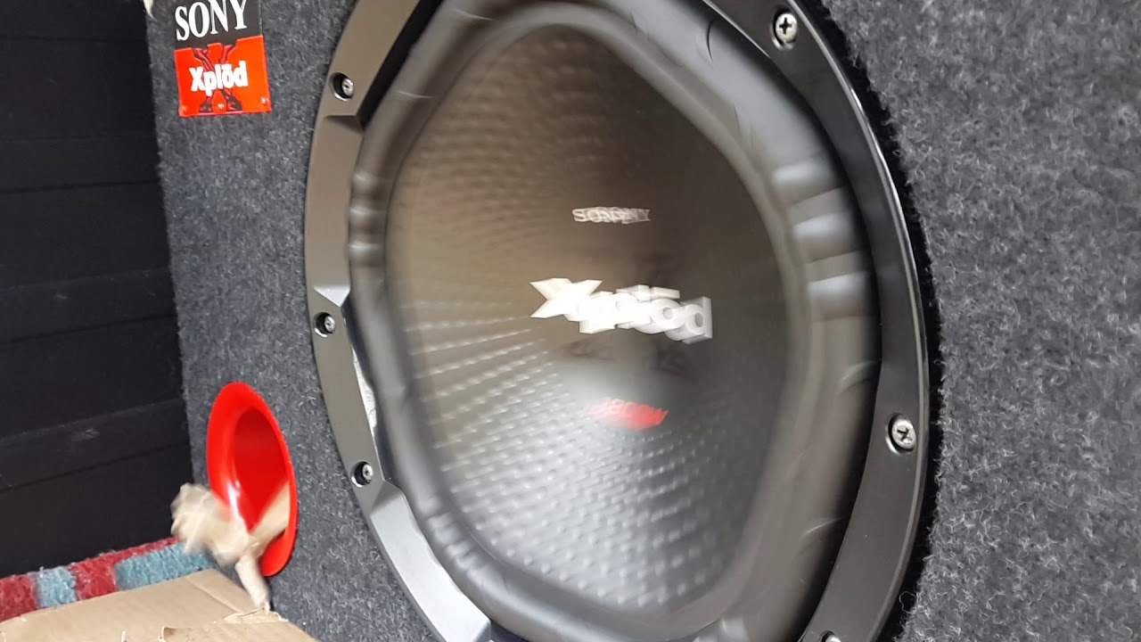 Sony xplod 1800 watts xs-nw12002 Bass test