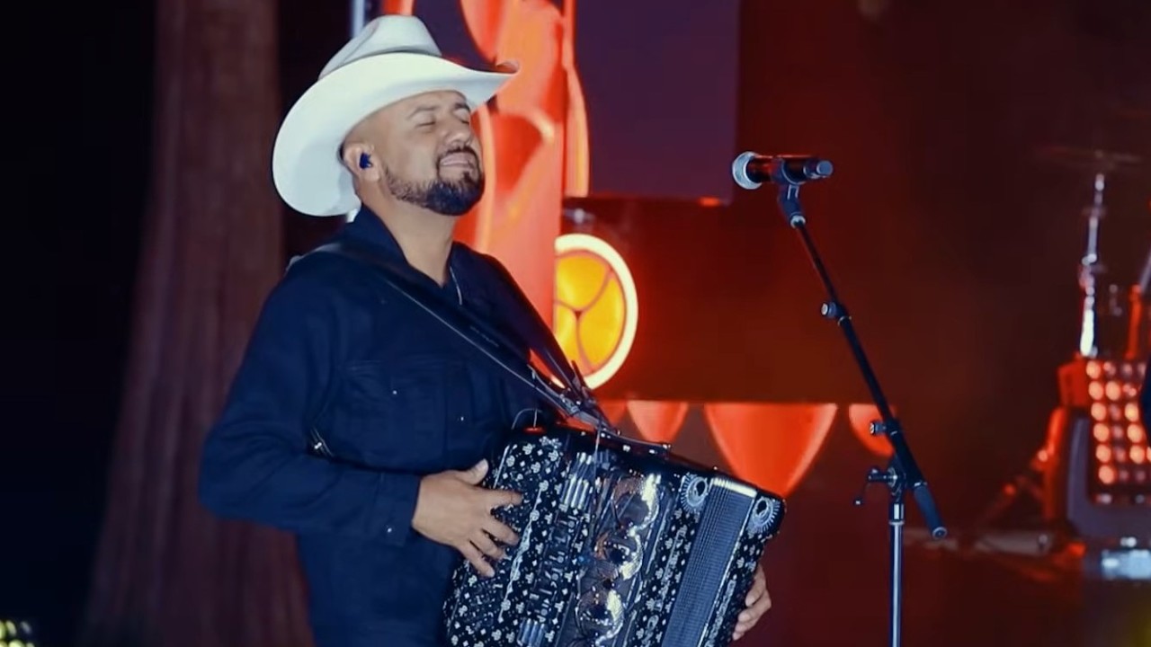 La Energía Norteña - El Amor De Mi Vida - Viejitas, Pero Bonitas Vol.2