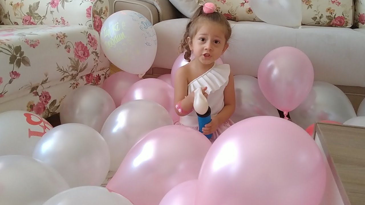 ELİF'İN DOĞUM GÜNÜ İÇİN BİR SÜRÜ BALON SİSİRDİK ELİF BALONLARIN ARASİNDA KAYBOLDU🎈🎈🎈