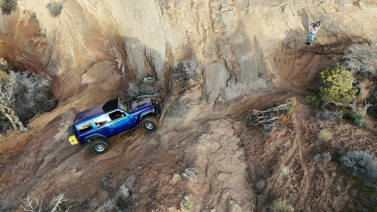 Drone video going up thee off camber NOT Wipeout Hill 