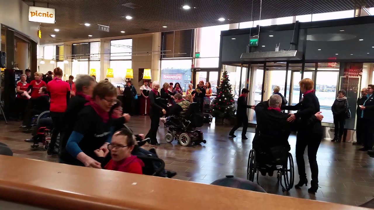 Py&ouml;r&auml;tuolitanssia