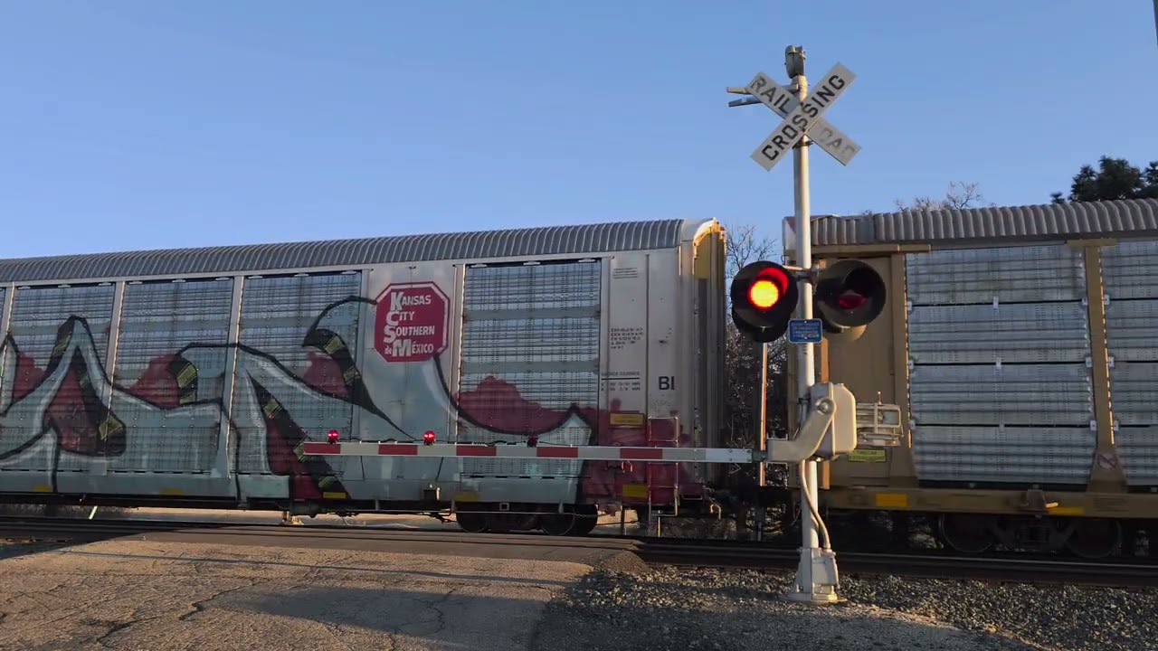 NS 4188 Leads Autorack West | Opfer Lentz Rd. Railroad Crossing, Martin, OH