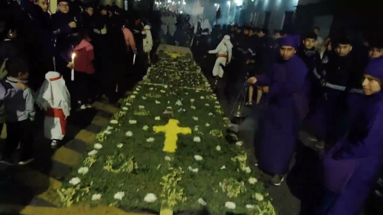 🎭 CUCURUCHOS en ACCIÓN | Tradición Viva del Cuarto Viernes de Cuaresma ✝️